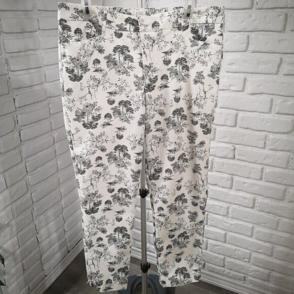 CORE Life Ladies Size 16 Grey & White Tree Pattern Casual Pants - Picture 1 of 9